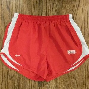 NIKE NC State Wolfpack short